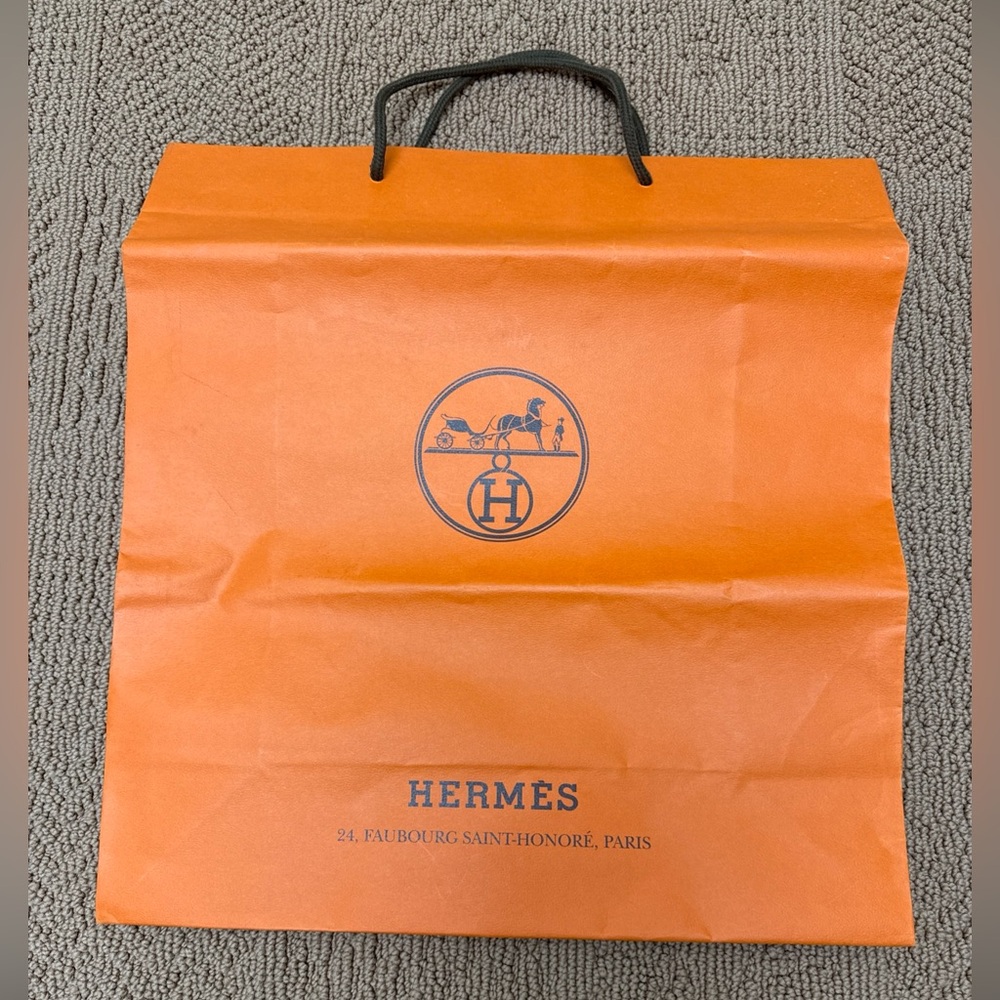 HERMES CLASSIC ORANGE LARGE SHOPPING BAG 16.5” X 18” X 6.5”